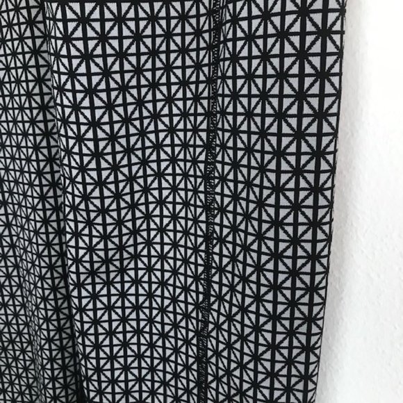 Lululemon Straight-Up Pant Tri Geo Silver Spoon - Picture 9 of 14